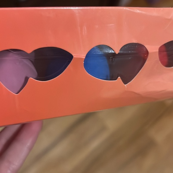 Beakey Beauty Blender Sponge Apply Makeup Application - Picture 3 of 3